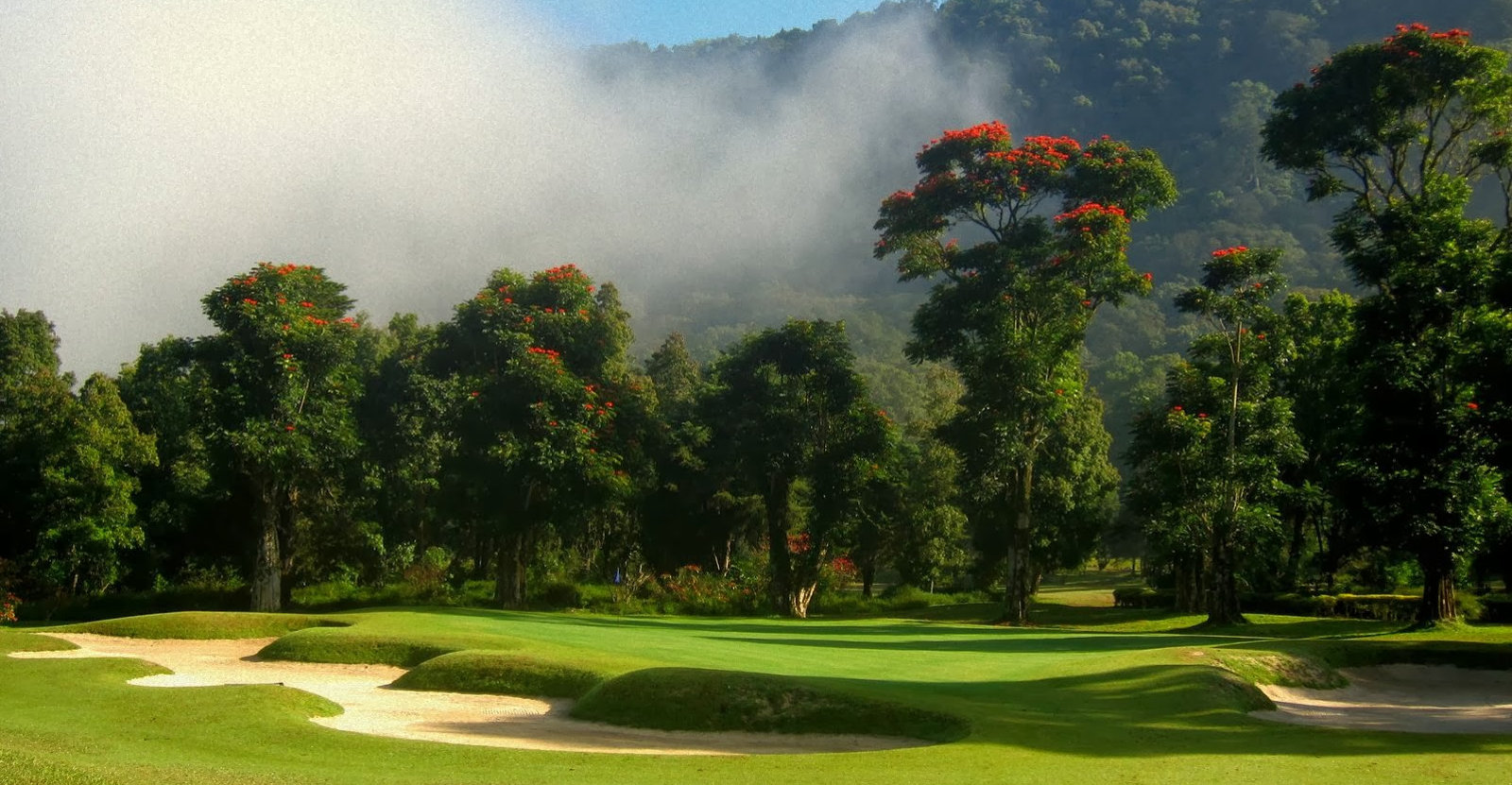 Handara Golf & Resort Slide 2
